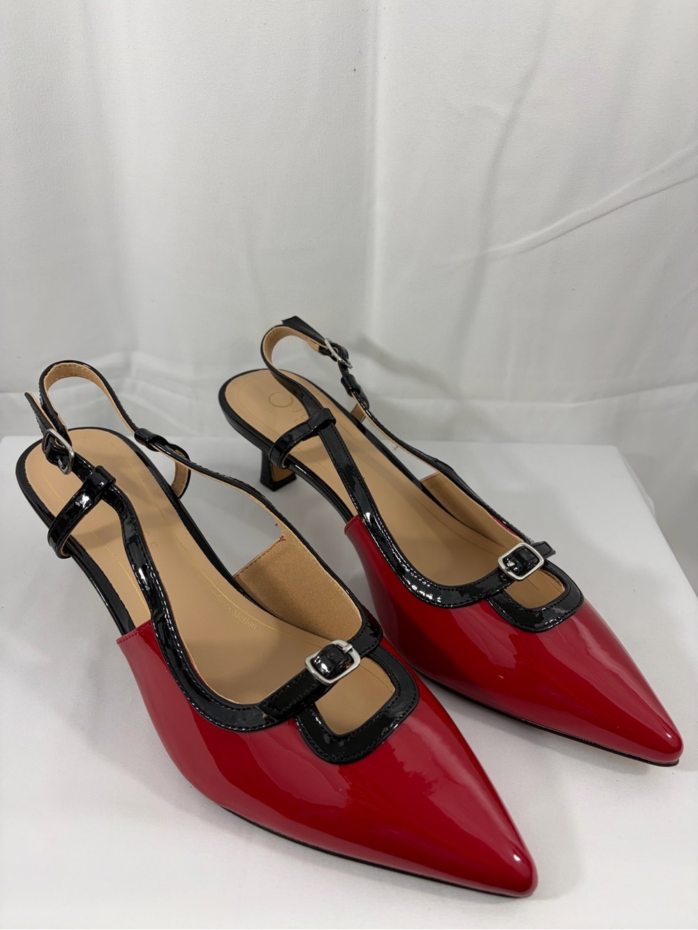 NWT Journee Women’s Size 10 Red Black Slingback Pointed-Toe Pumps